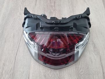 FANALE POSTERIORE STOP ORIGINALE HONDA SH 125 150