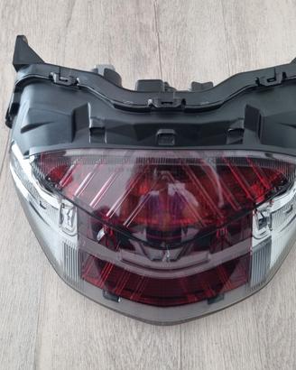 FANALE POSTERIORE STOP ORIGINALE HONDA SH 125 150