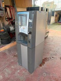 Distributore caldo necta Brio 3 con mobiletto