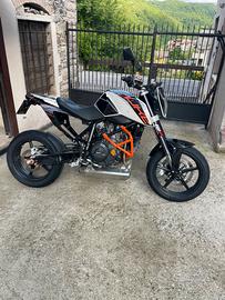 Duke 690 09 estetica 13