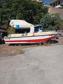 BARCA TRIMARANO 4 MT