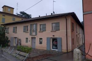 Immobile in asta di 171 m² con 4 locali a Reggio E