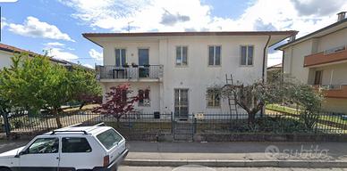 Casa indipendente a Este in quartiere Meggiaro