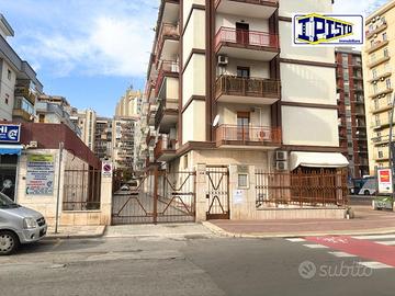 Trivani più accessori Via Cagliari
