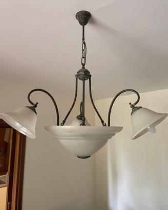 Lampadario in ferro battuto