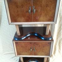 Coppia di comodini stile DéCO degli anni '50