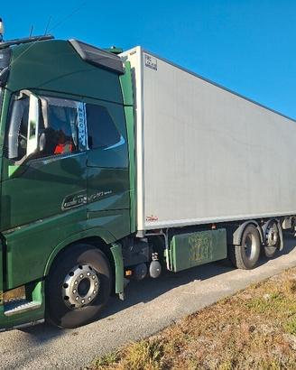 VOLVO FH 540+RIMORCHIO BARTOLETTI