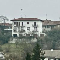CASCINALE CON BOX AUTO