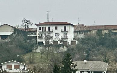 CASCINALE CON BOX AUTO