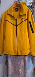 completo tec nike  nuovo 