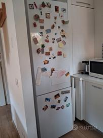 Frigorifero Electrolux 266L Bianco danneggiato