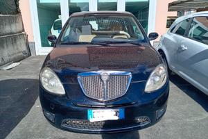 Lancia Ypsilon 1.2 Platino