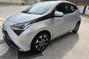 TOYOTA AYGO 1.0 NEOPATENTATI