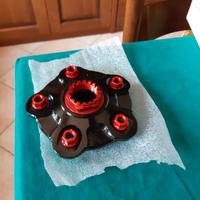 Kit flangia portacorona con dado e bulloni ducati