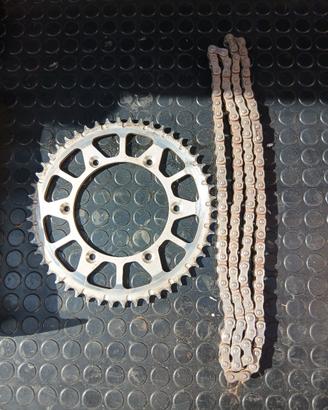 pezzi di diverse moto
