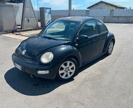 VOLKSWAGEN New Beetle - 2004