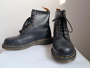 Dr. Martens Vegan