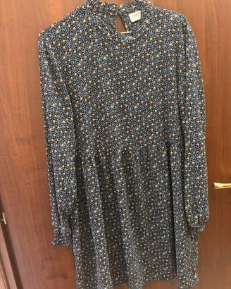 Vestito corto a maniche lunghe