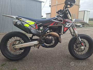 Husqvarna 450 motard