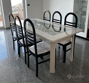 Tavolo in legno e vetro con 6 sedie