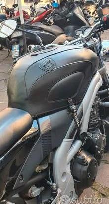 Copriserbatoio triumph speed 955
