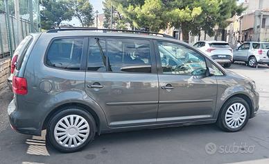 Volkswagen Touran 1.6 TDI Comfortline – Diesel -
