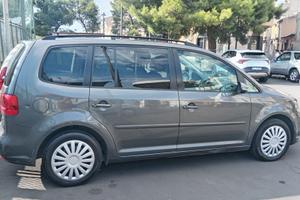 Volkswagen Touran 1.6 TDI Comfortline – Diesel -