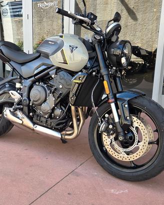 Triumph Trident 660