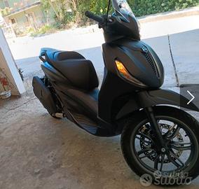 Piaggio Beverly 400 - 2023