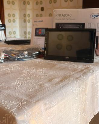 Autoradio con GPS, Wifi e bluetooth