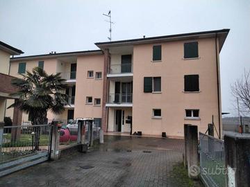 Immobile in asta di 83 m² con 3 locali e box auto 
