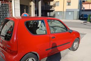  fiat 600 anno 2005 per cambio ad auto nuov