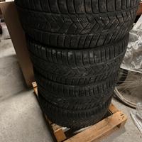 Pirelli Sottozero 235/45 R18