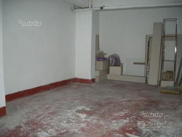 Box garage nel complesso Bruno