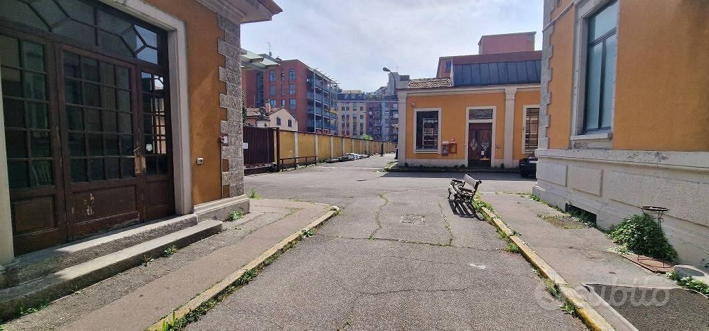 Immobile di 160 m² a Milano - Vista 3