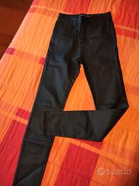 Pantaloni nuovi Stradivarius 