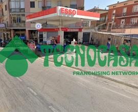 NEGOZIO A FERMO