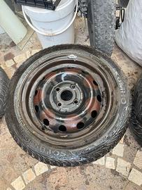 Cerchi con gomme 4 stagioni complete