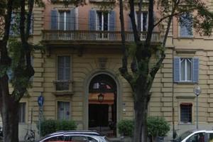 Immobile in asta di 201 m² con box auto a Modena