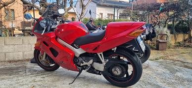 Honda vfr 800