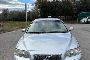 Volvo V70 Bi-Fuel 2004