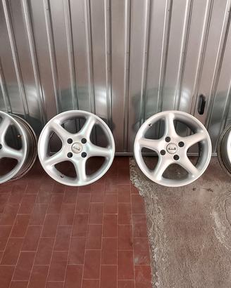 cerchi in lega 15" Citroen/ Peugeot 