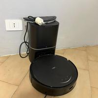 Robot lava pavimenti e aspirapolvere