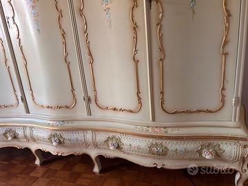 Elegante camera, arredamento  veneziano armadio 