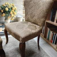 Poltroncina+poggiapiedi d'antiquariato 