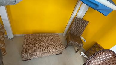 Sedia e puff rattan