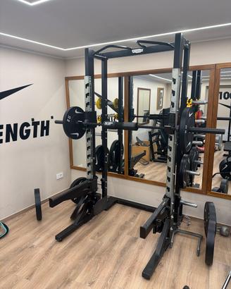 Half rack technogym