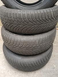 GOMME INVERNALI KUMHO 235/60 R18 107V