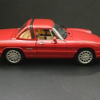 Alfa Romeo Spider scala 1:18