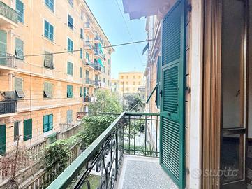 4 LOCALI A GENOVA